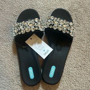 Oka B - Delaney Slide Sandals